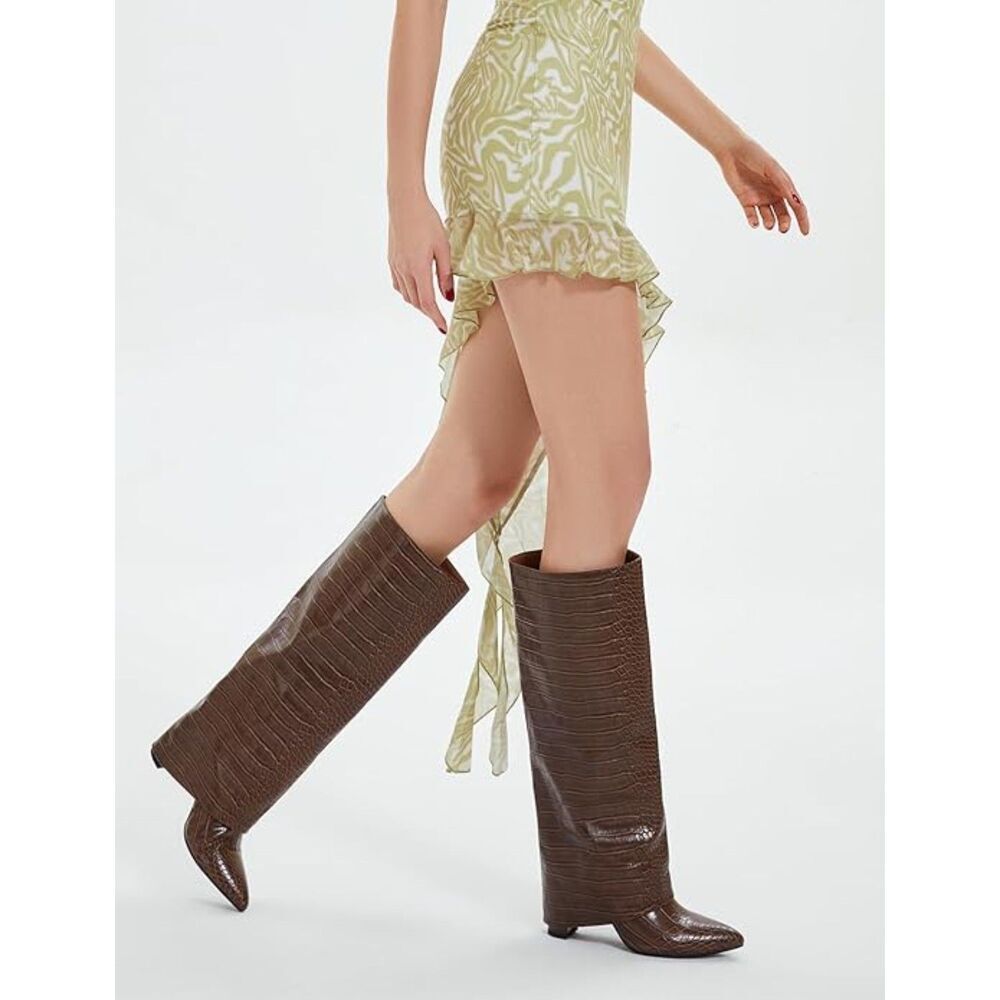 Women's Crocodile Brown Pointed Toe Side Zipper Chunky Heels Knee High Boots - Picture 5 of 6